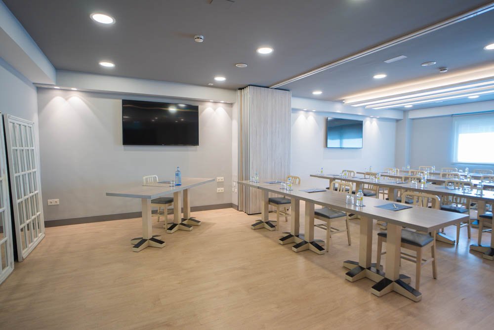 Salon para eventos Hotel Cruz de la Victoria Asturias El Berron